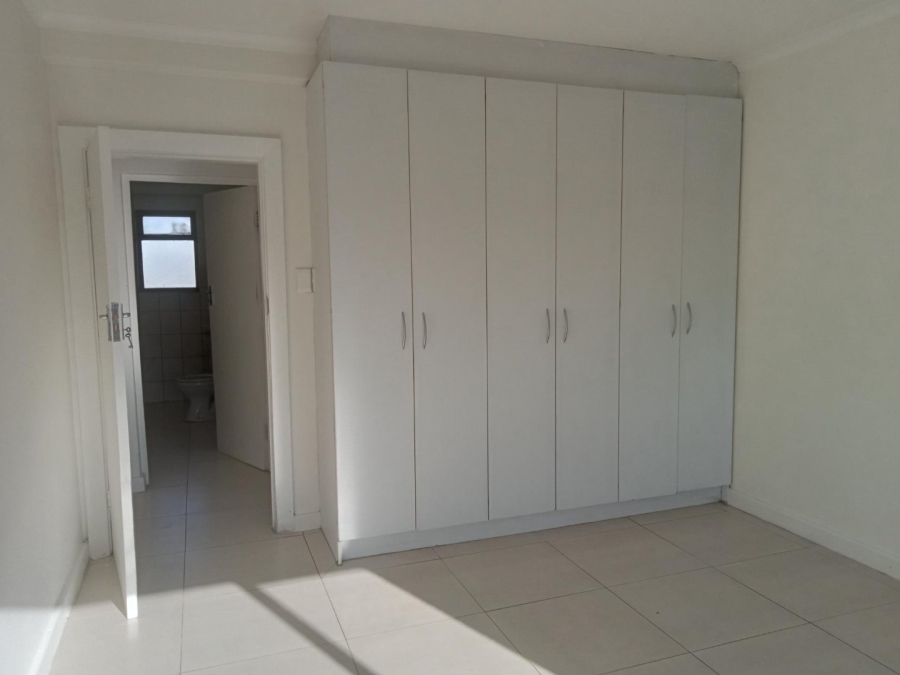 To Let 2 Bedroom Property for Rent in Wynberg Western Cape